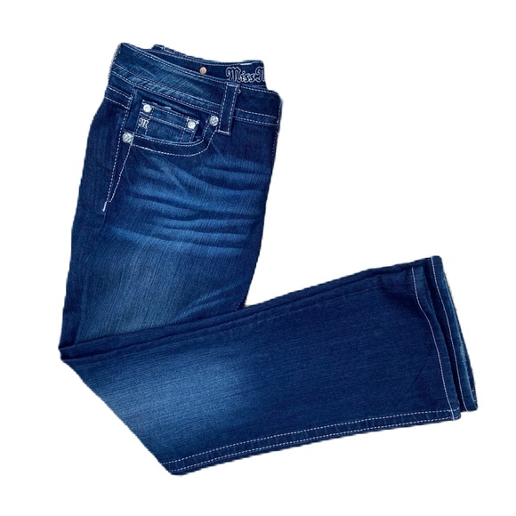 ***SOLD*** MISS ME Signature Boot Cut Embellished Flap Pocket Jeans Size 30 x 30 - Picture 6 of 12